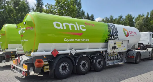 Benzyna - Skorzystaj z usług Klacska na transport paliw płynnych